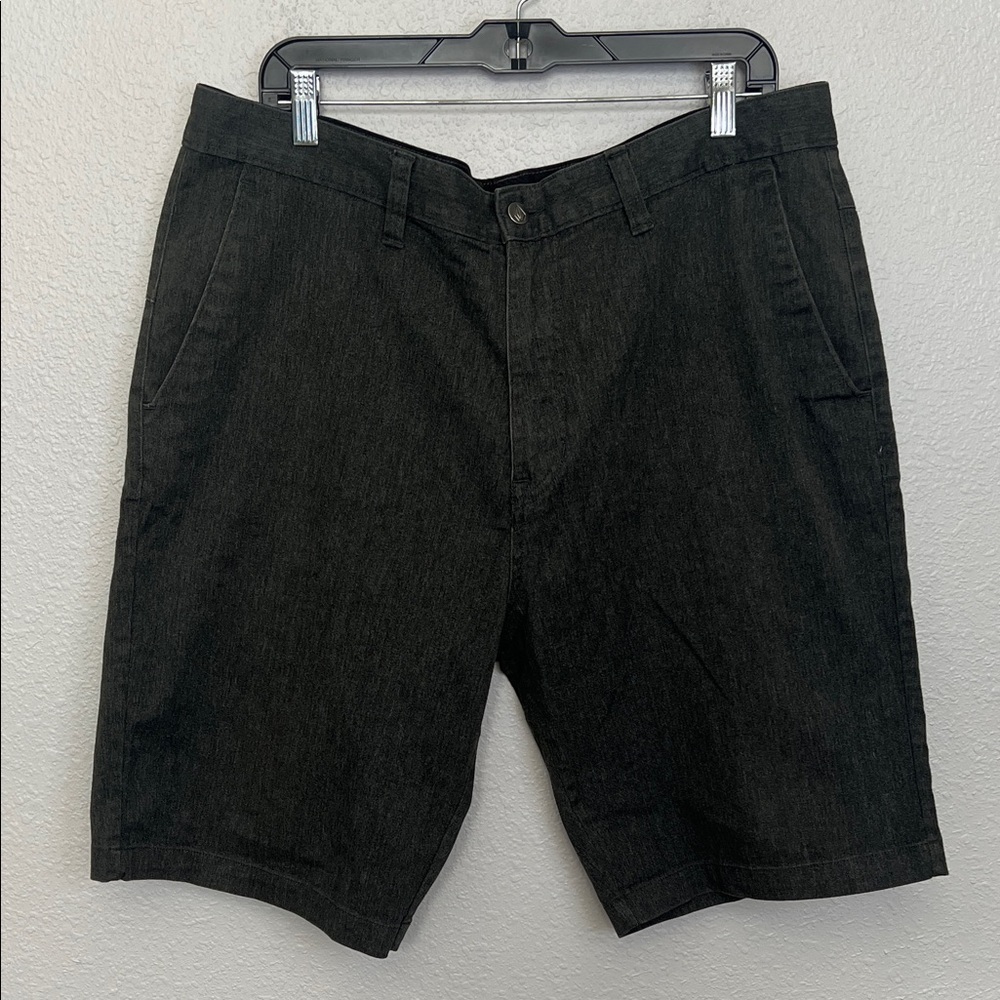 Volcom Flat Front Casual Short Gray Size 38